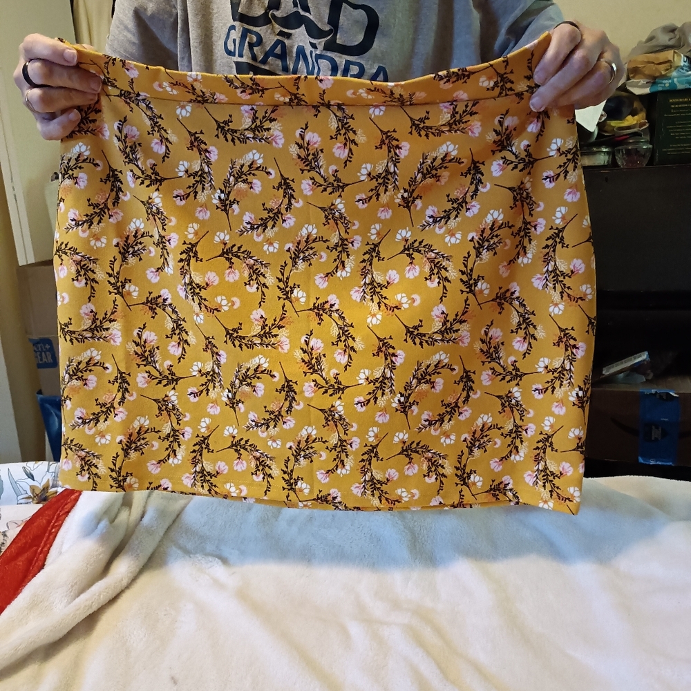Women Floral Yellow Skirt By Doublju Size 3X